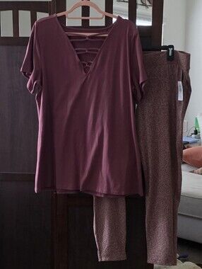NWT torrid Twofer Mauve Top and Printed Leggings Set